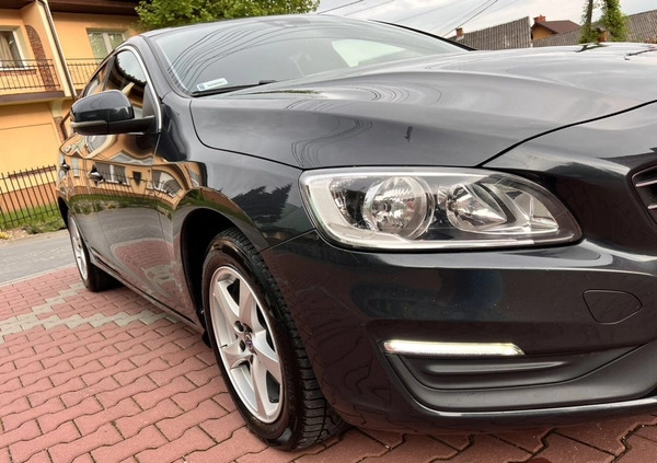 Volvo V60 cena 37900 przebieg: 297677, rok produkcji 2015 z Kowary małe 631